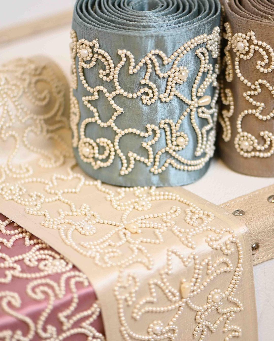 Curtain Border
