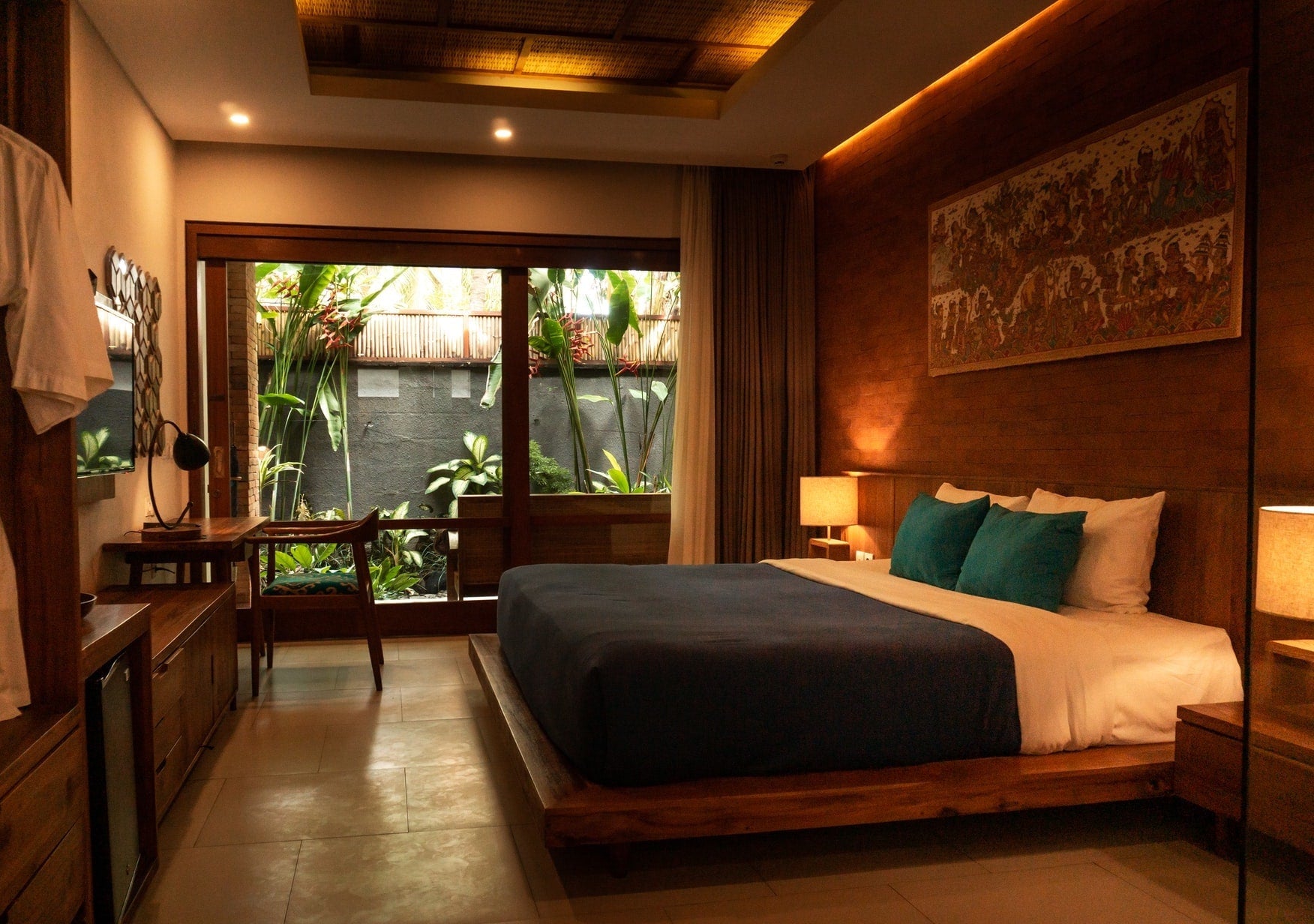 Hotel Bedsheet